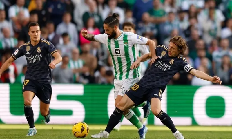 Giới thiệu tổng quan về trận đấu trước câu hỏi “Ai sẽ đá chính cho trận Real Madrid vs Real Betis?”