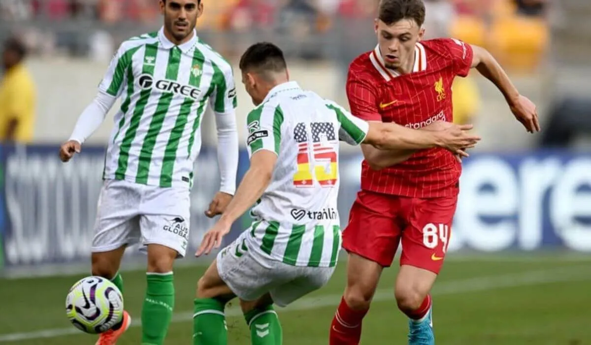 doi-hinh-liverpool-gap-real-betis-0