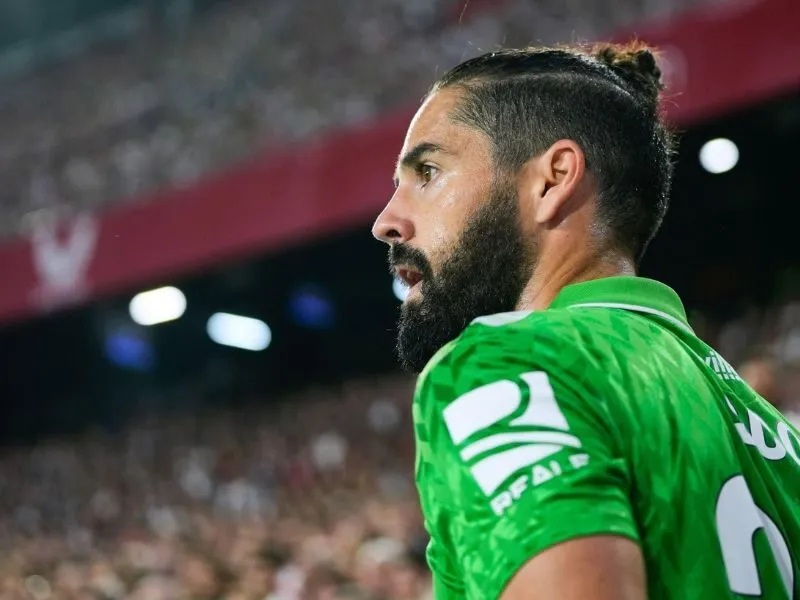 Lý do khiến Isco rời Real Madrid để đến Real Betis